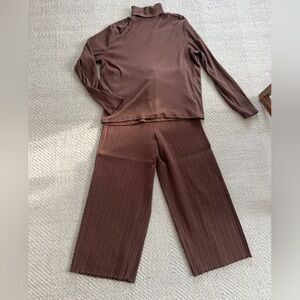 Wray Two Piece Lounge Set